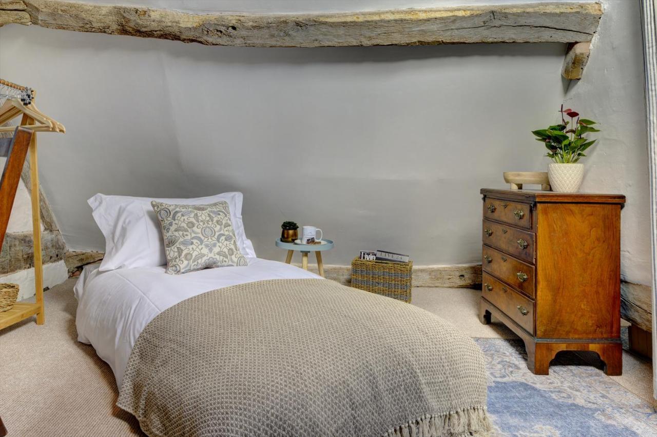 Loft Cottage By Spa Town Property - 2 Bed Tudor Retreat Near To Stratford-Upon-Avon, Warwick & Solihull Bagian luar foto